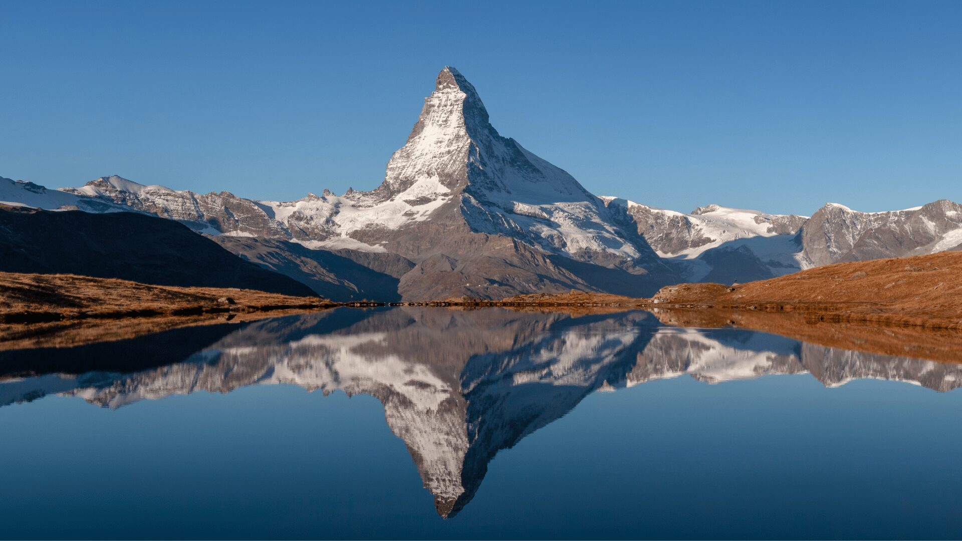 Mont Cervin dans les Alpes suisses, symbole de force, de liberté et de nouveau départ avec LaserAddict Genève.